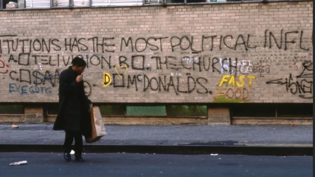 Movie Basquiat (1996) Jean-Michel Basquiat walking on the street